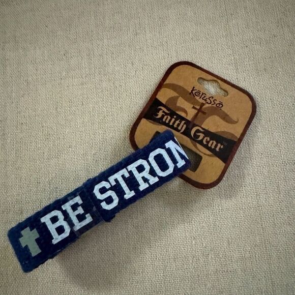 Faith Gear Blue Canvas Bracet w Be Strong - Phil 4:13 NWT M - Picture 1 of 2